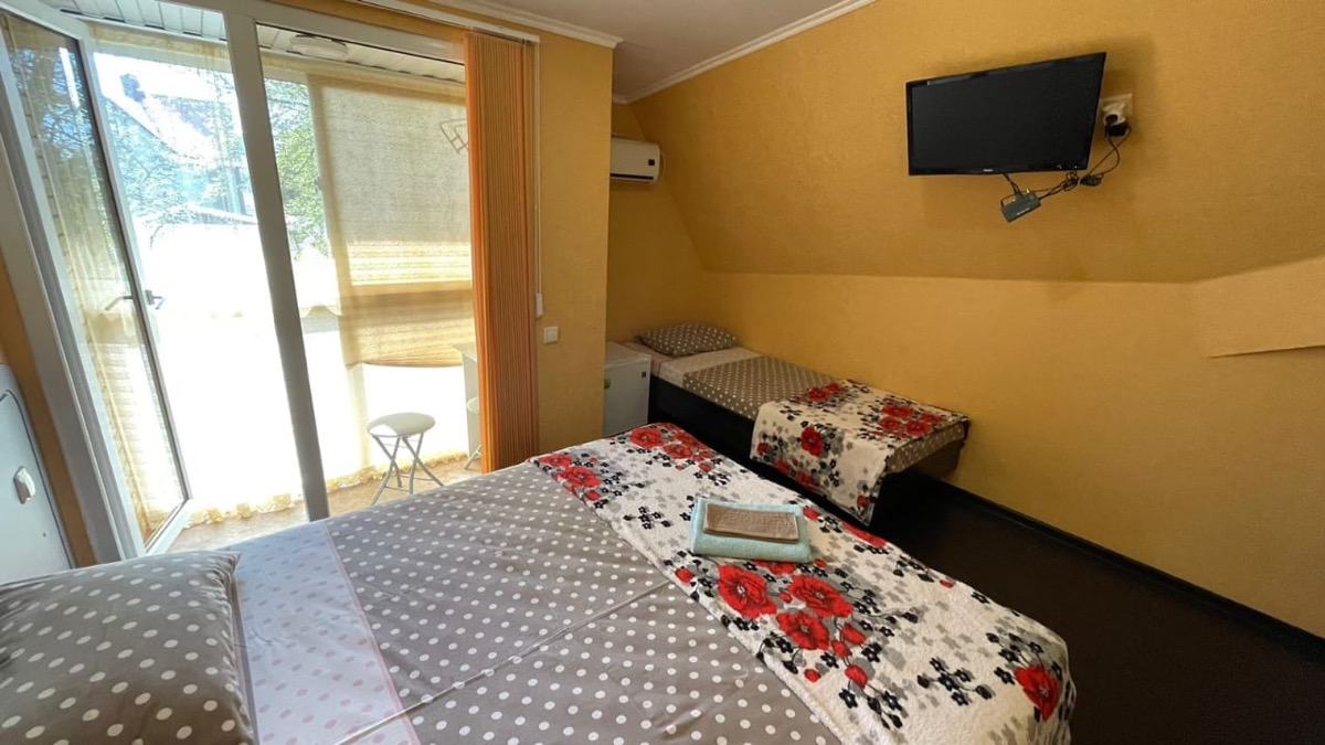 3-этажный гостевой дом 250 м2 в Лазаревской — фото 4